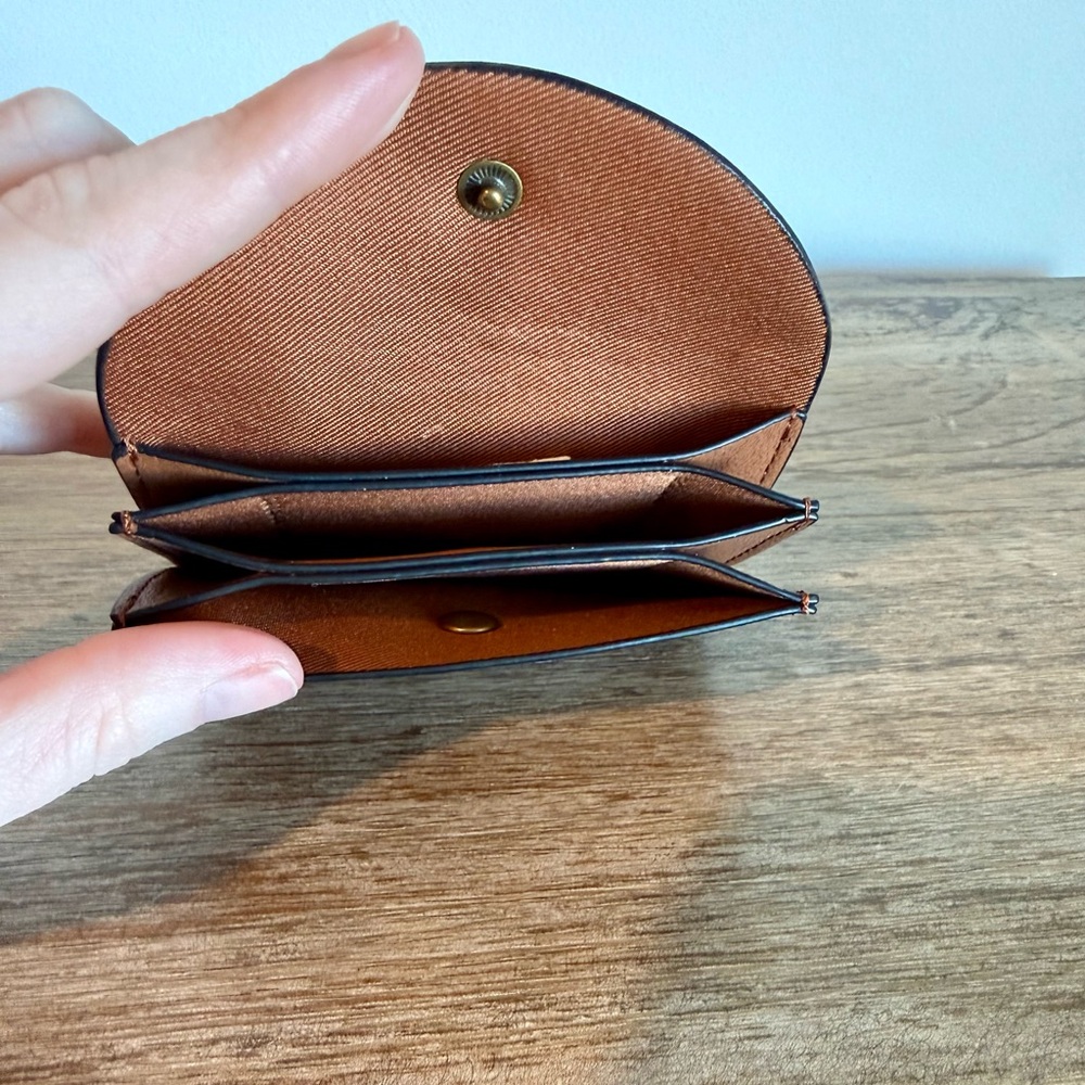Crossbody & Wallet Bundle - Picture 9 of 9